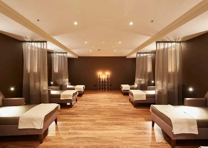 Hotel Reichshof 4*