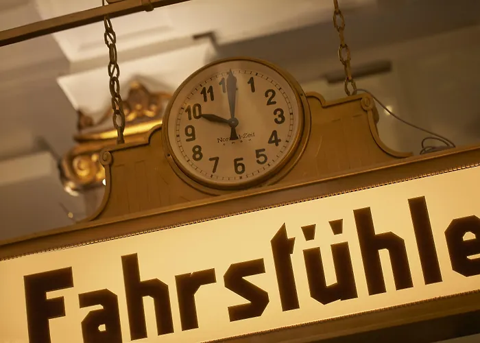 Reichshof Hotel 4*