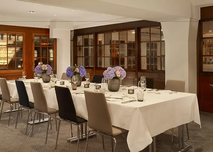 Reichshof Hotel 4*