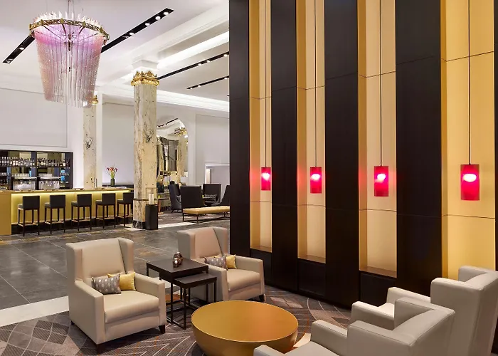 Reichshof Hotel 4*