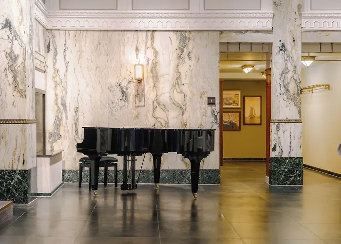 Hotel Reichshof 4*
